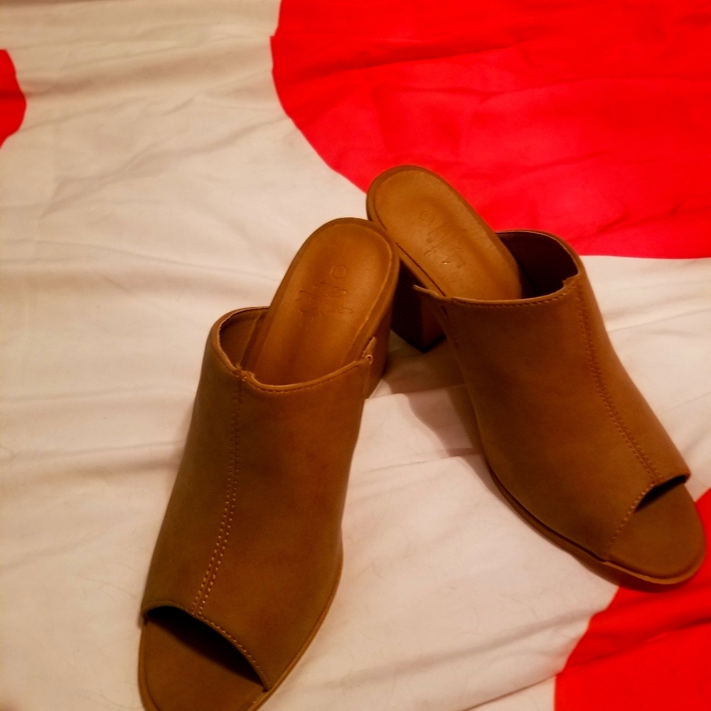 Womens shoes